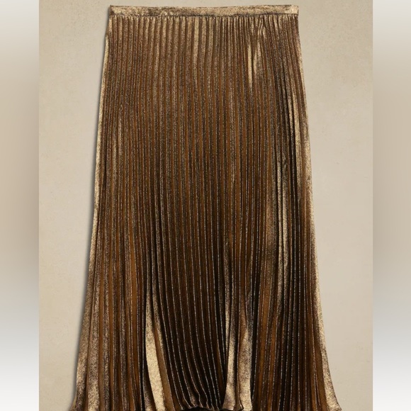 AMIT AGGARWAL Metalic Gold Skirt - Picture 2 of 6